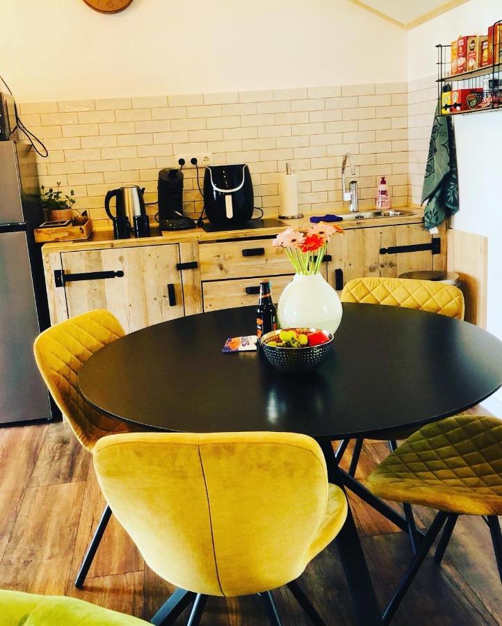 לינה וארוחת בוקר B &B Yuupke Maasbree Noord-Limburg Venlo Roermond מראה חיצוני תמונה